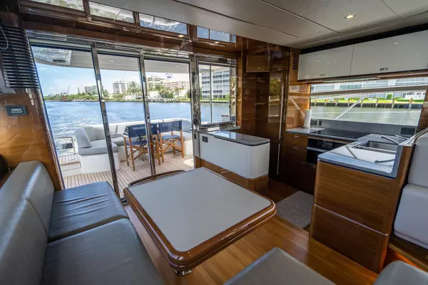 2018 Princess 62