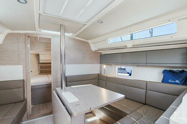 Hanse 388 Yacht For Sale