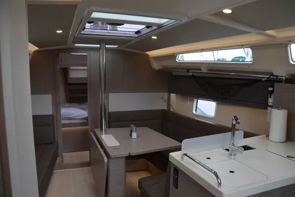 Hanse 388 Yacht For Sale