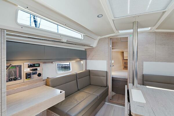 Hanse 388 Yacht For Sale
