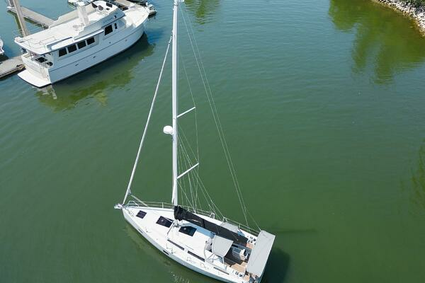 Hanse 388 Yacht For Sale