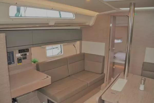 Hanse 388 Yacht For Sale