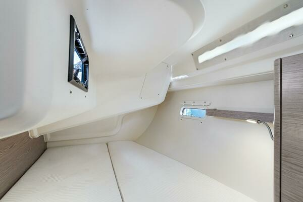 Hanse 388 Yacht For Sale