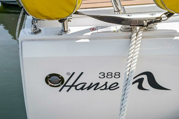 Hanse 388 Yacht For Sale