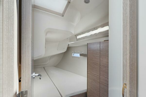 Hanse 388 Yacht For Sale