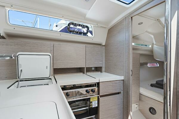 Hanse 388 Yacht For Sale