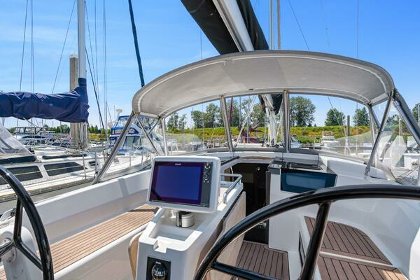 Hanse 388 Yacht For Sale