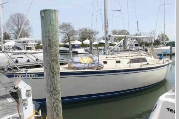 Silver Heels 31ft O Day Yacht For Sale