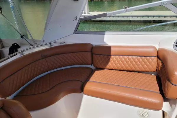 2005 Rinker 34
