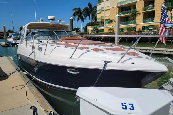 Photo of the 2005 Rinker Fiesta Vee 342