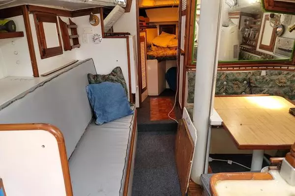 Photo of the 1975 Coronado 45 "sunshine too"