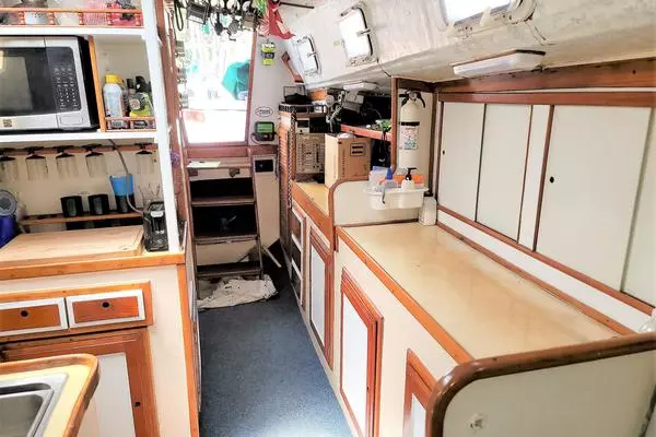 Photo of the 1975 Coronado 45 "sunshine too"