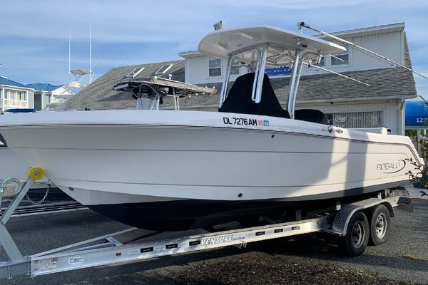24-ft-Robalo-2019-R242 Center Console-Ocean City Maryland United States yacht for sale
