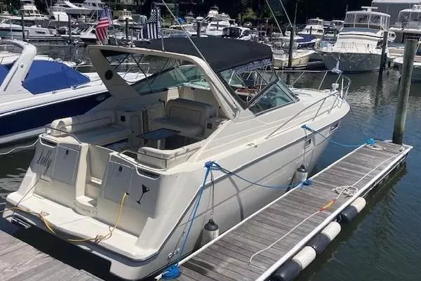Dolly 32ft Maxum Yacht For Sale