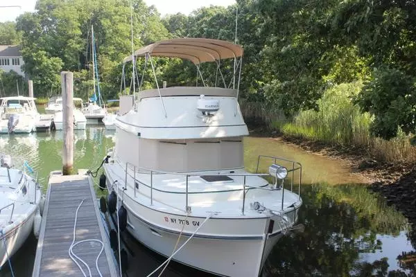 31ft Camano Yacht For Sale