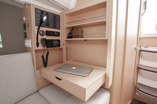 132 30ft Beneteau Yacht For Sale