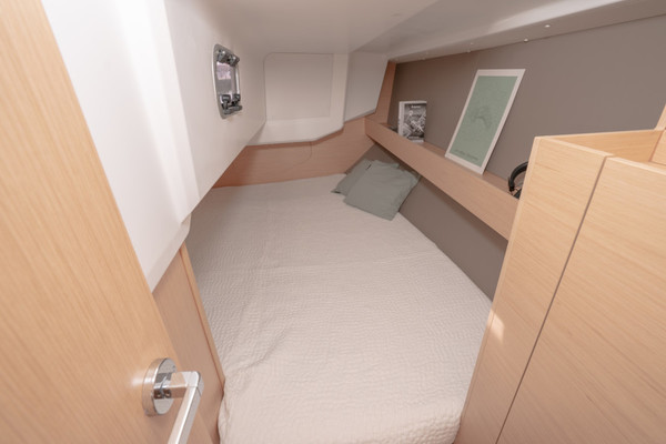 132 30ft Beneteau Yacht For Sale