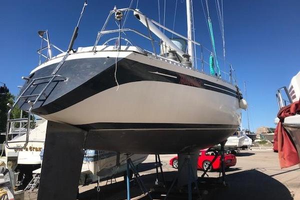 40-ft-Islander-1982-Lorain Ohio United States yacht for sale