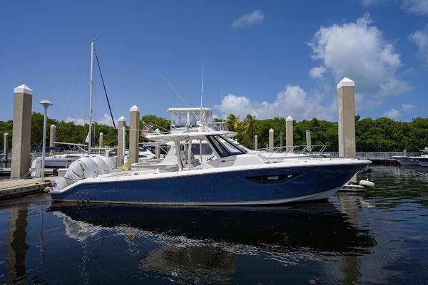 38-ft-Pursuit-2022-S 378-Miami Florida United States yacht for sale