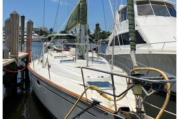 46-ft-Beneteau-1997-46-Barataria-Fort Lauderdale Florida United States yacht for sale