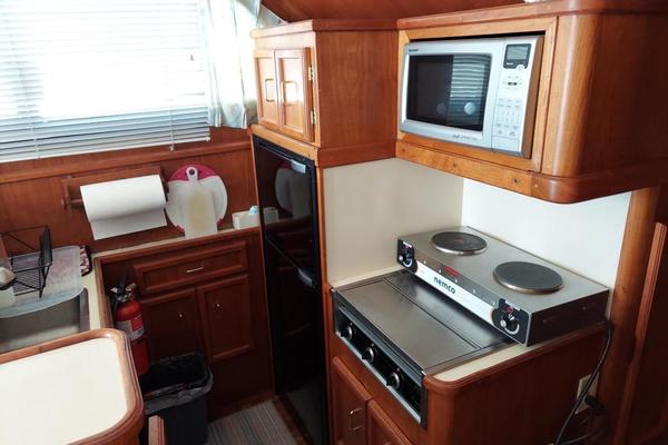 REEL PRIME 37ft Egg Harbor Yacht For Sale