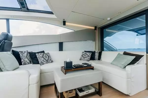 2018 Sunseeker 68