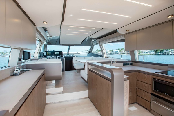 2022 Ferretti Yachts 55