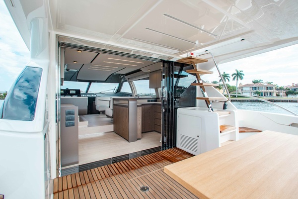 TIME 2 FLY 55ft Ferretti Yachts Yacht For Sale
