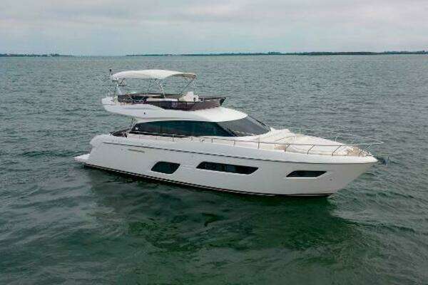 Ferretti Yachts - 550