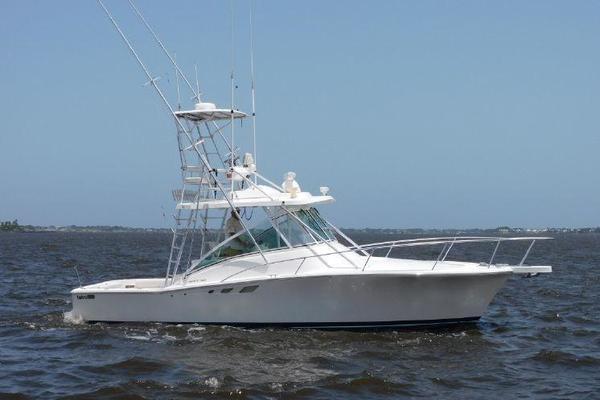 32-ft-Luhrs-2007-BOSTON STRONG-Stuart Florida United States yacht for sale