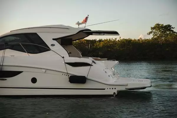 2019 Sea Ray 35