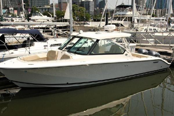 32-ft-Pursuit-2018-325 Dual Console-Jersey City New Jersey United States yacht for sale