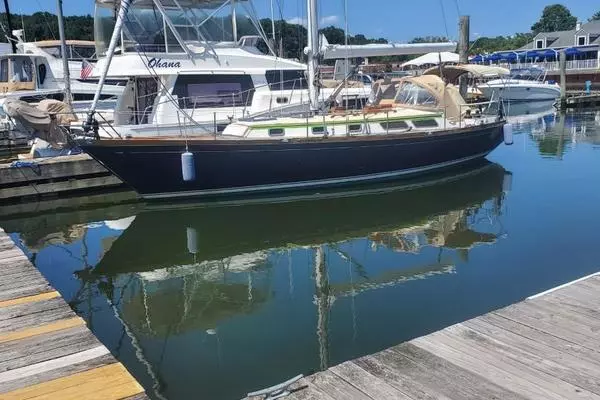 Kismet 38ft Little Harbor Yacht For Sale