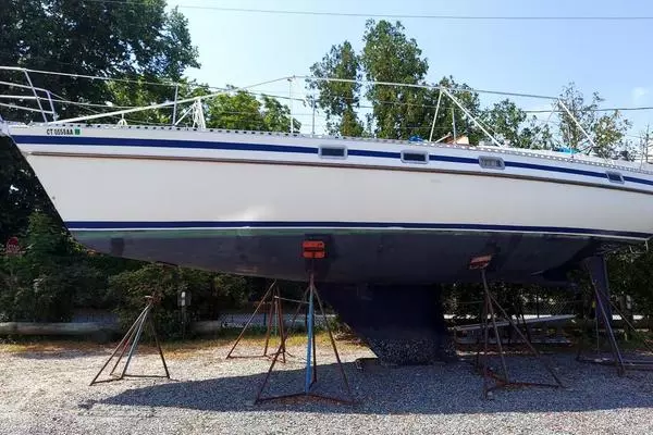 LIL BIT 35ft Contest Yacht For Sale