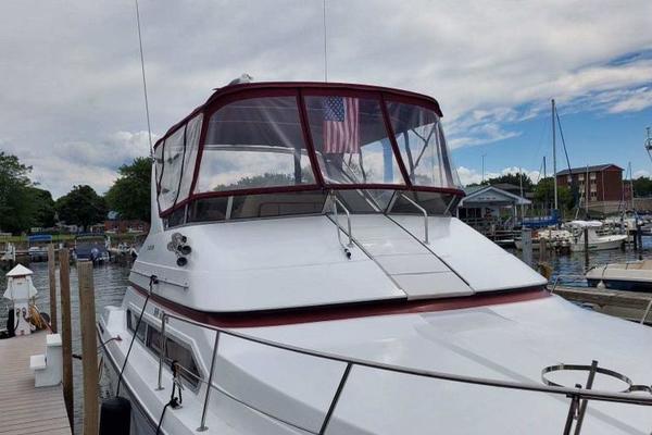 Galentaea 34ft Carver Yacht For Sale