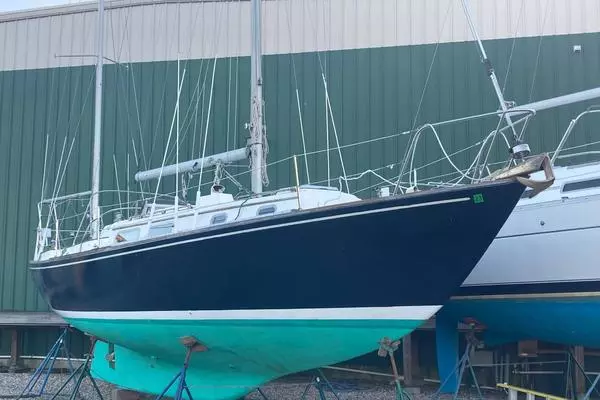 Celebration 35ft Pearson Yacht For Sale