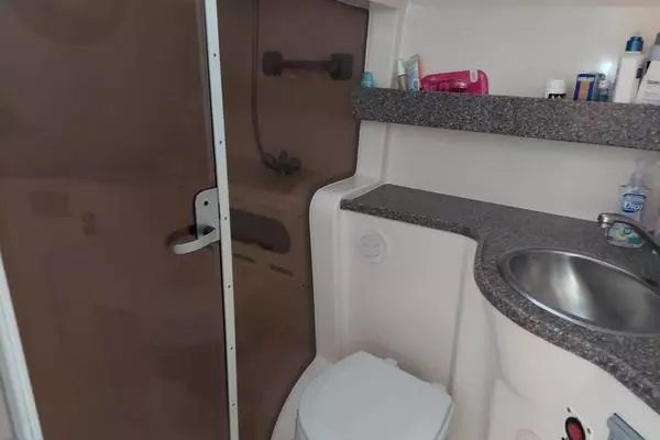 2004 Rinker 34