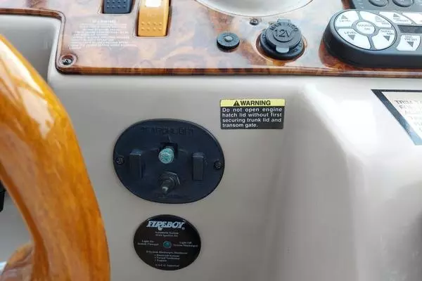 2004 Rinker 34