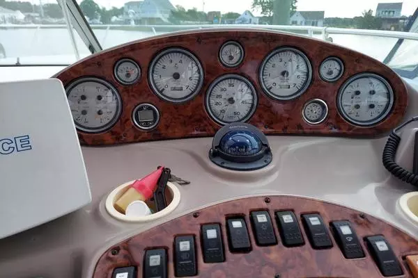 2004 Rinker 34