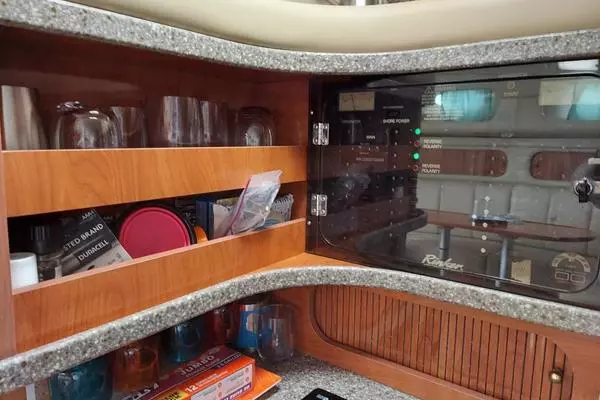 2004 Rinker 34