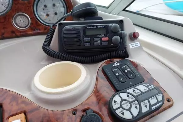 Photo of the 2004 Rinker 342 Fiesta Vee "WHY NOT"