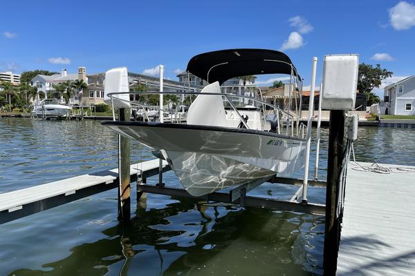 19-ft-Boston Whaler-2014-190 Montauk-Gulfport Florida United States yacht for sale
