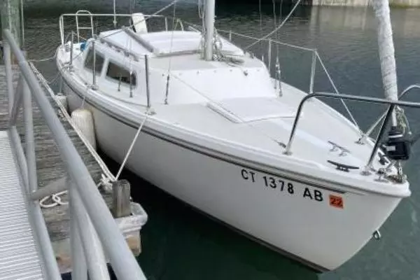 22ft Catalina Yacht For Sale