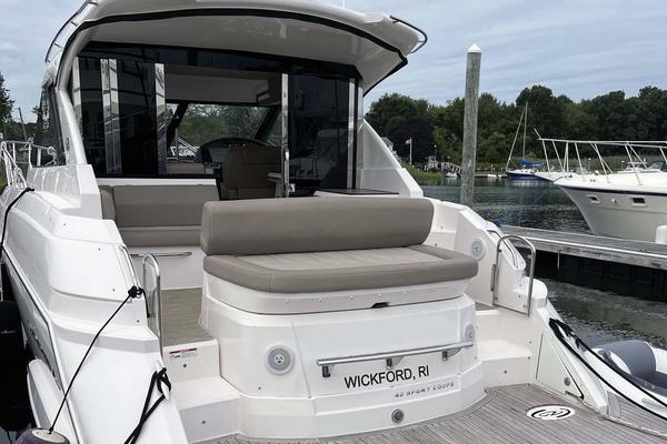 Comfortably Numb 42ft Regal Yacht For Sale