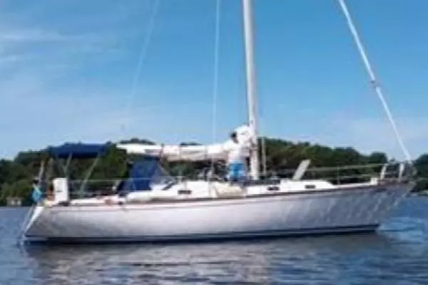 Hopscotch 37ft Tartan Yacht For Sale