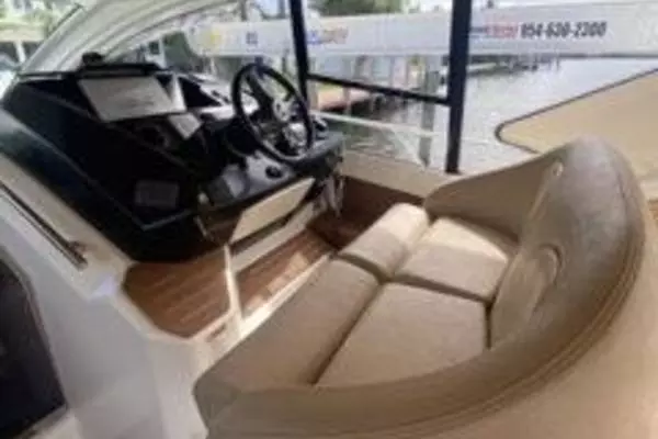 Photo of the 2013 Cranchi M44 HT