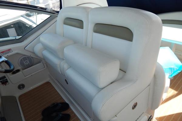 Free Reins 32ft Sea Ray Yacht For Sale