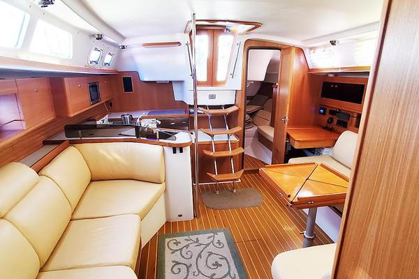 SILVER LINING 38ft Catalina Yacht For Sale