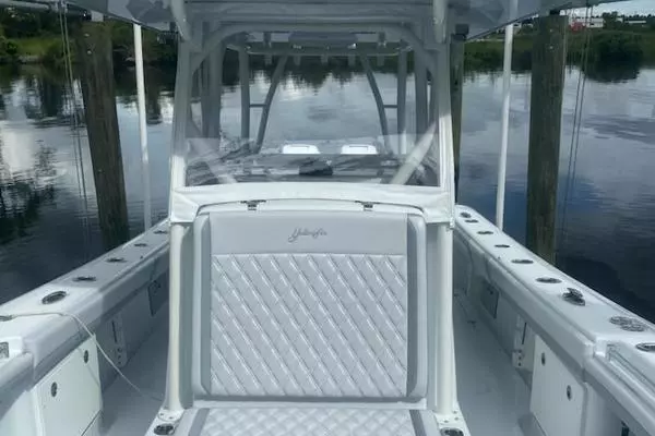 2022 Yellowfin 32
