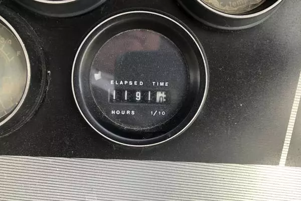 Photo of the 1986 Cruisers Esprit 3370